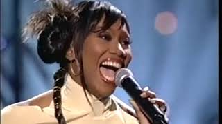 Yolanda Adams Sings quotOpen My Heartquot amp quotNever Give Upquot 2002 [upl. by Fanny]