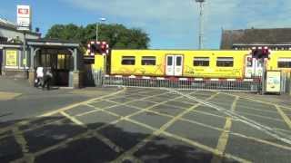 Birkdale Level Crossing [upl. by Coleville]